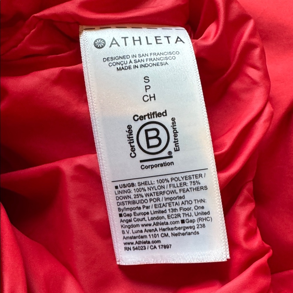 Athleta Bold Red Cropped Down Puffer Jacket Small - Picture 4 of 4